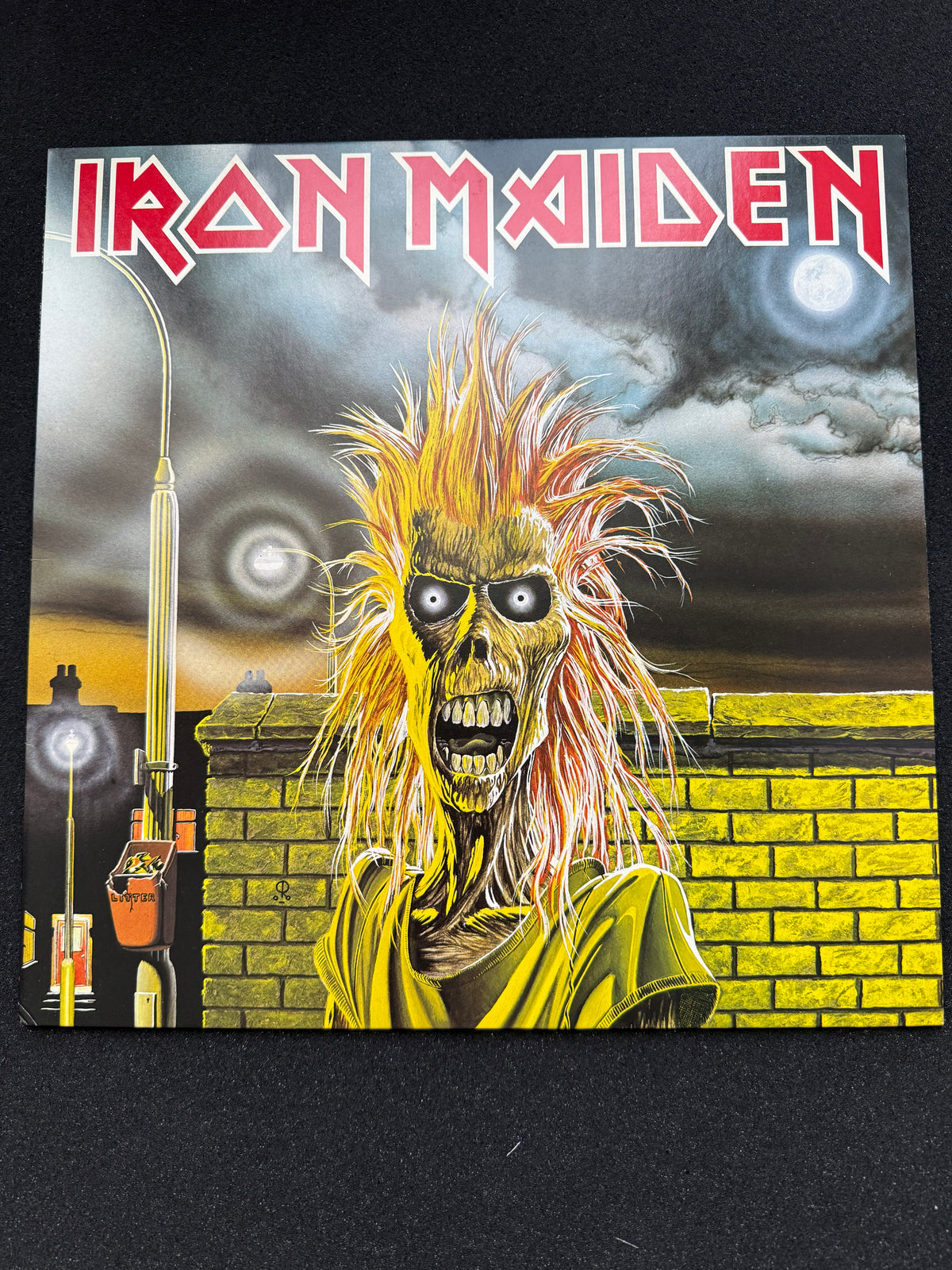 Iron Maiden — Iron Maiden (鋼鉄の処女)｜1980 Japan Pressing LP, Di'Anno-Era Debut (Toshiba EMI EMS-81327)